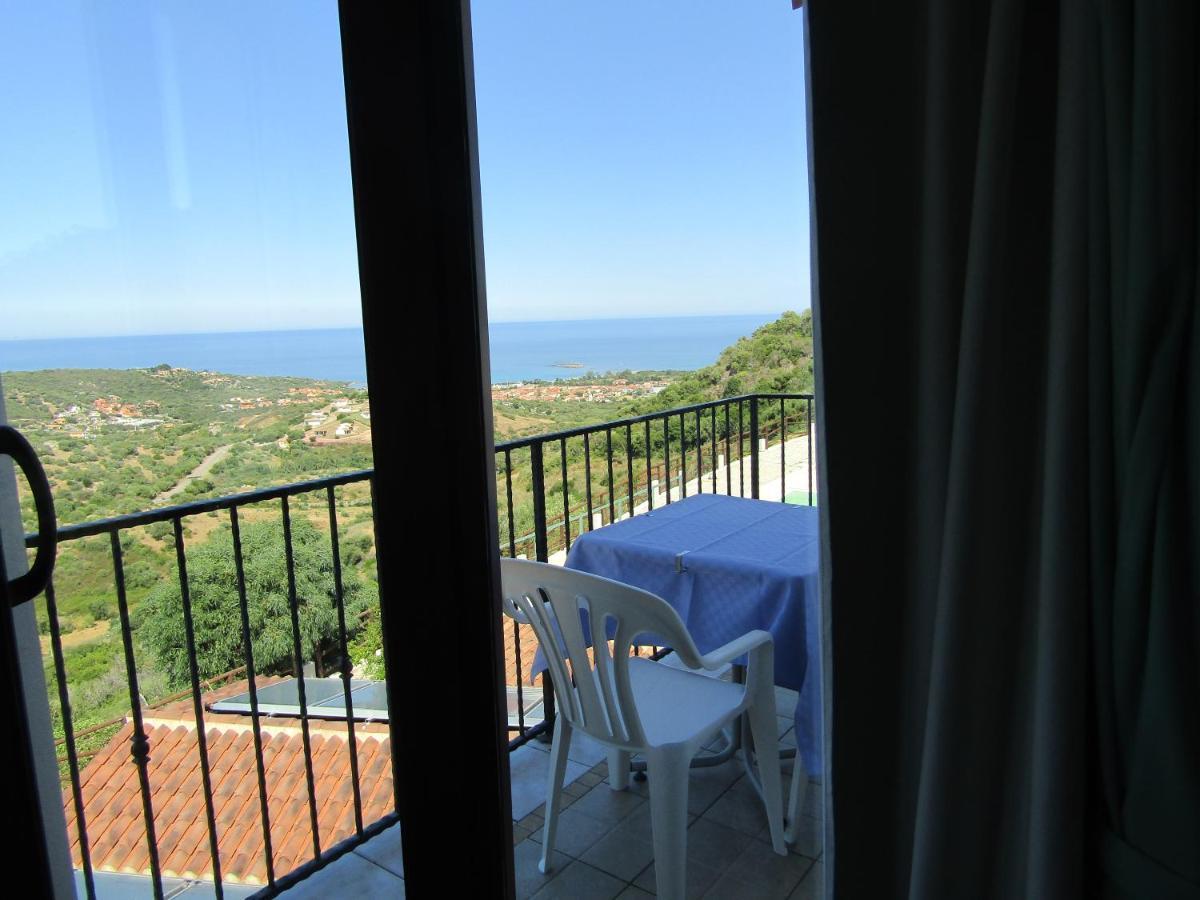Hotel Castello Budoni Luaran gambar