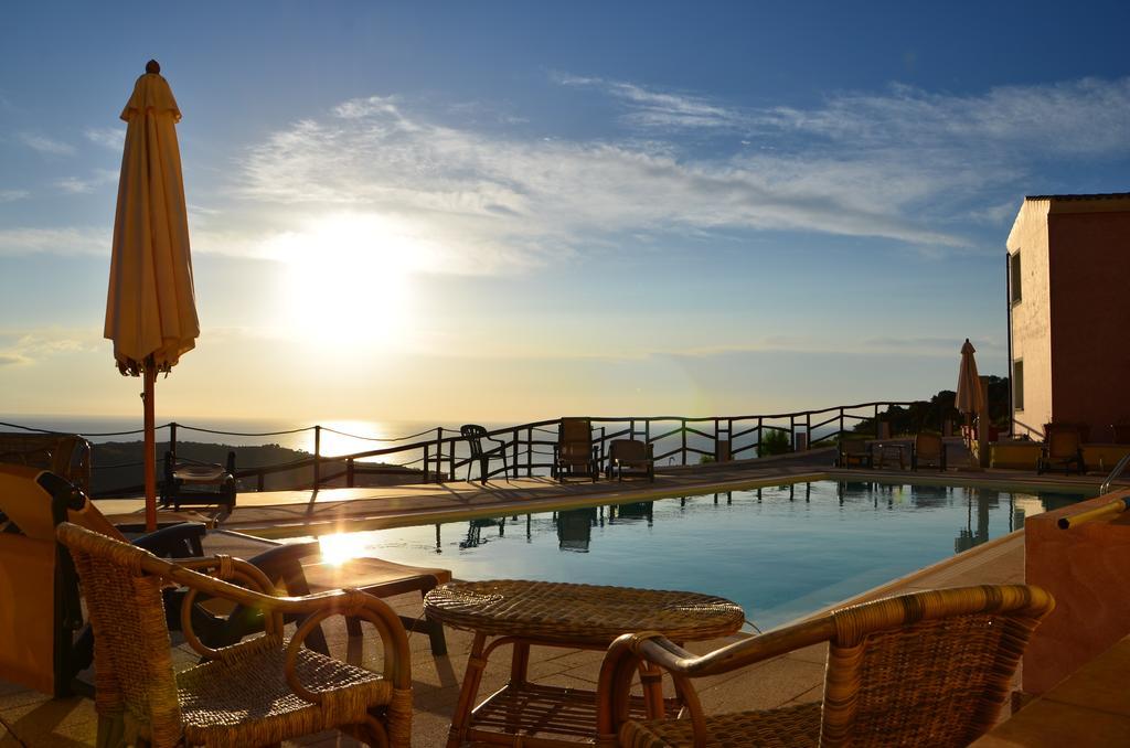 Hotel Castello Budoni Luaran gambar