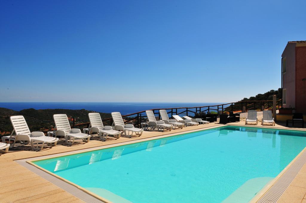 Hotel Castello Budoni Luaran gambar