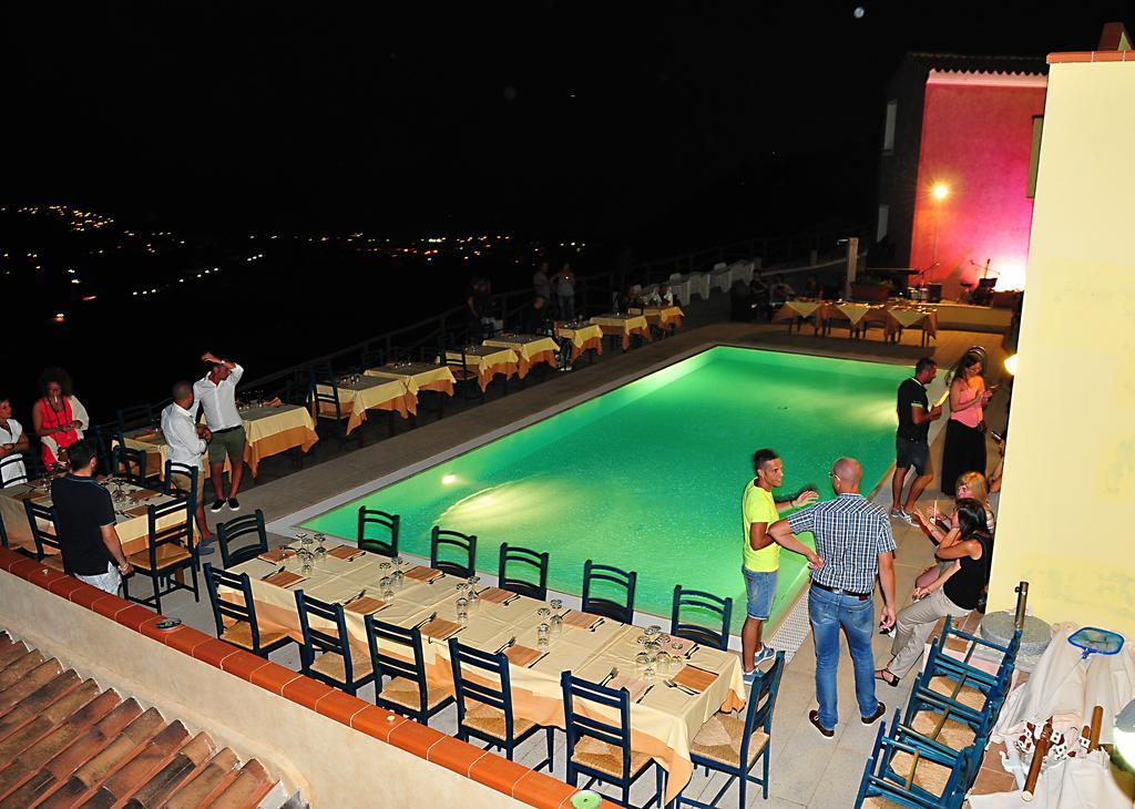Hotel Castello Budoni Luaran gambar
