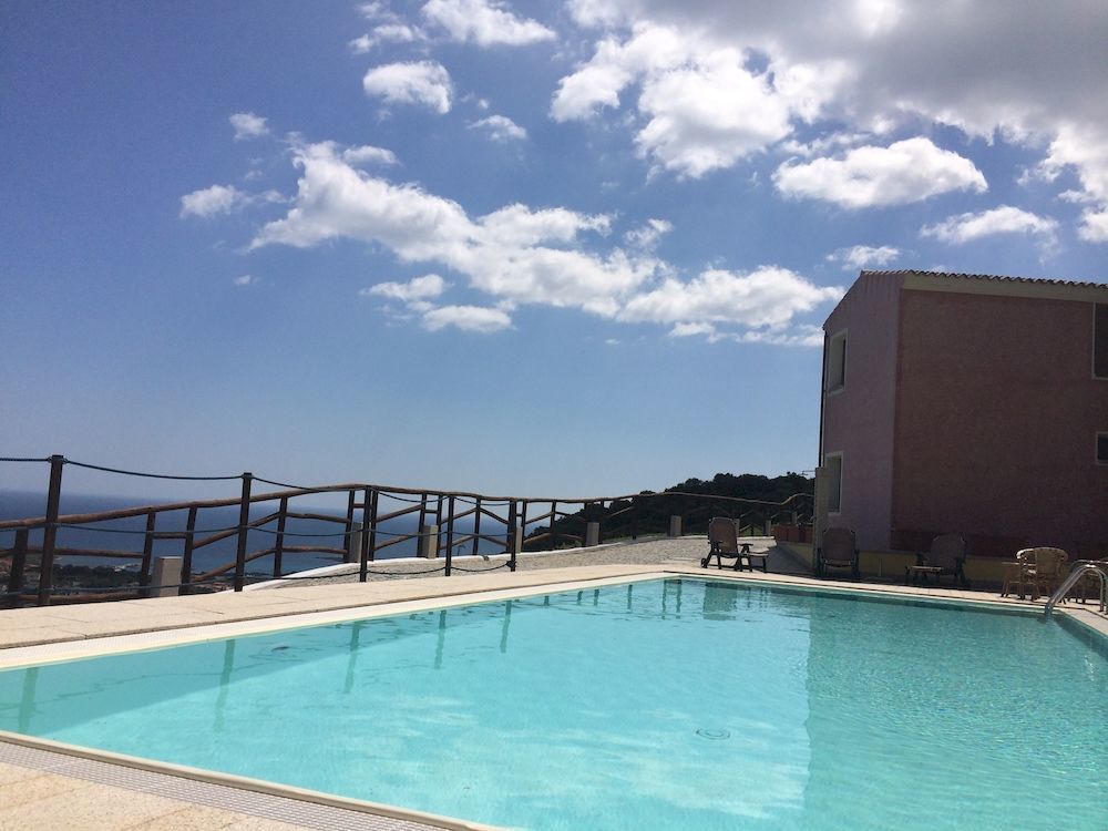 Hotel Castello Budoni Luaran gambar